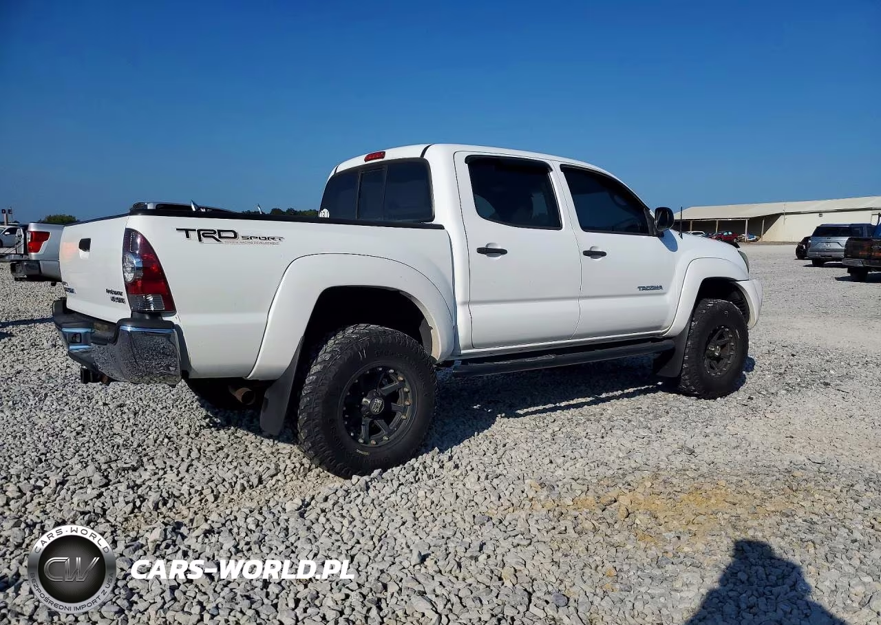 2011 Toyota Tacoma Double Cab Prerunner VIN:3TMJU4GNXBM116209 - 3