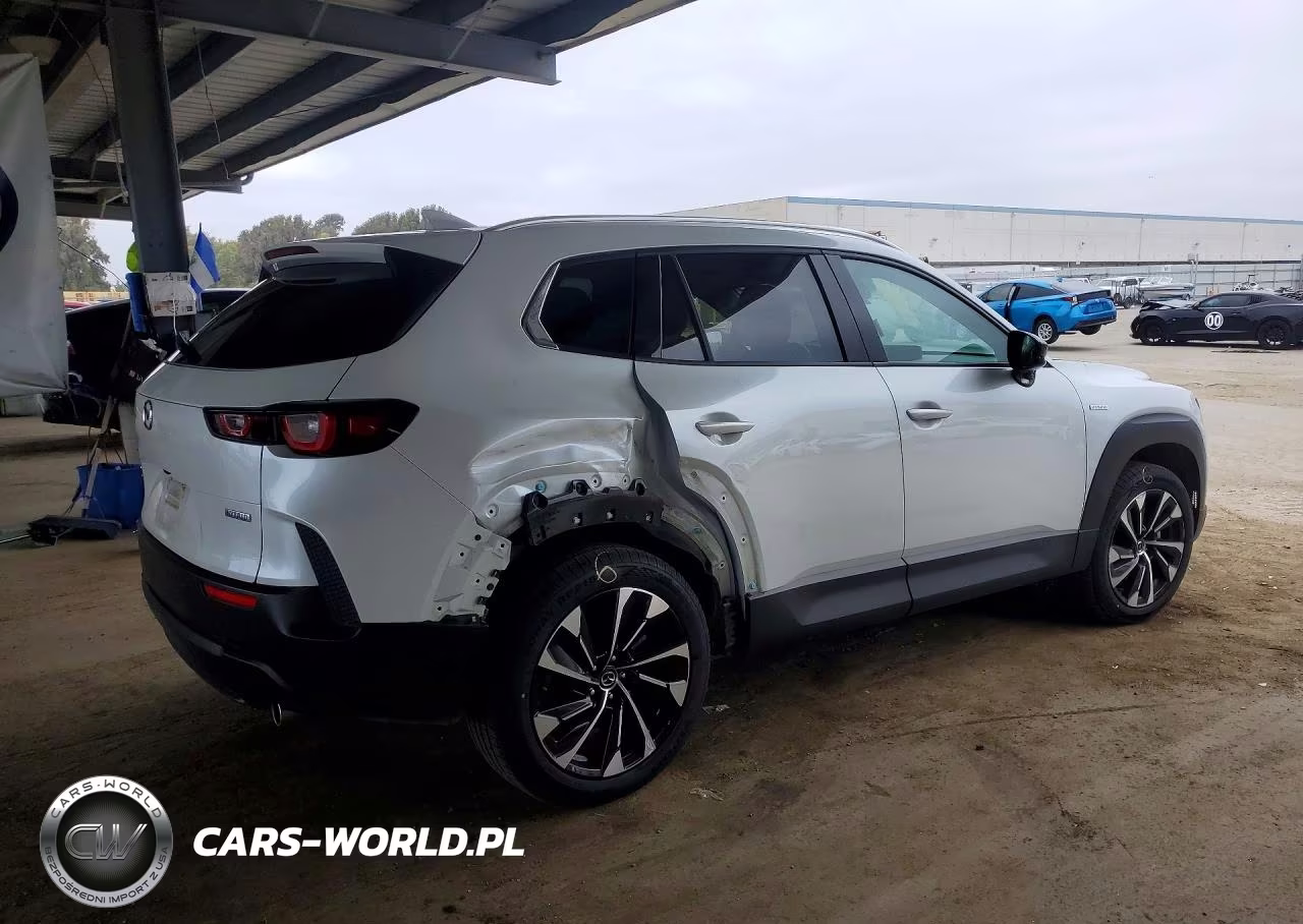 2025 Mazda Cx-50 Premium Plus VIN:7MMVAAEWXSN132985 - 3