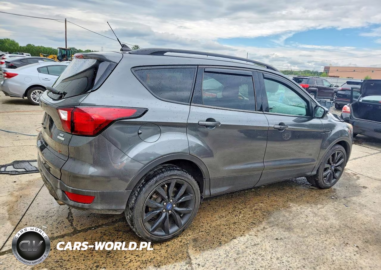 2019 Ford Escape Se VIN:1FMCU0GD7KUB09377 - 3