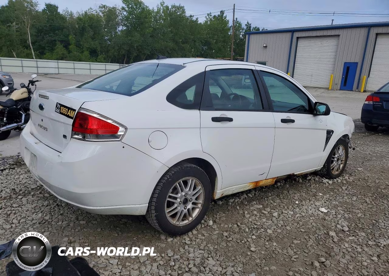 2008 Ford Focus Se VIN:1FAHP35N28W108431 - 3