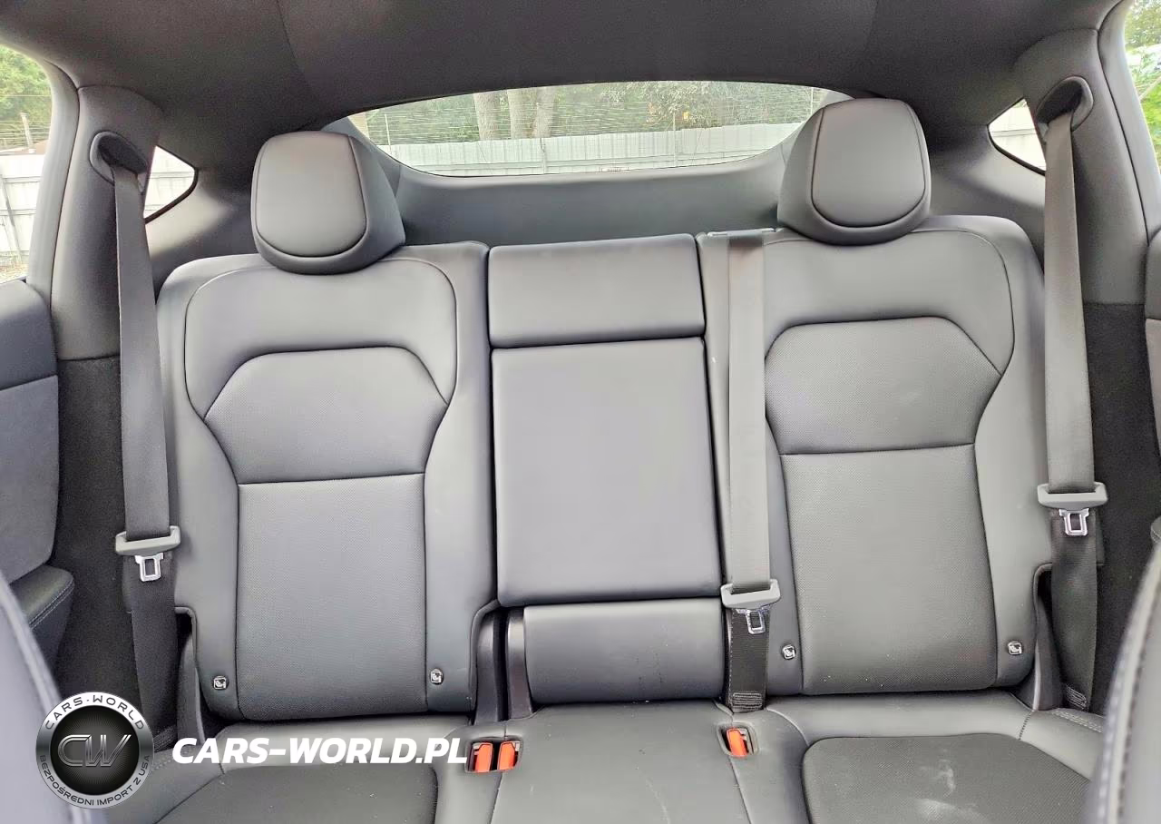 2026 Tesla Model Y VIN:7SAYGDEE1TF604594 - 10