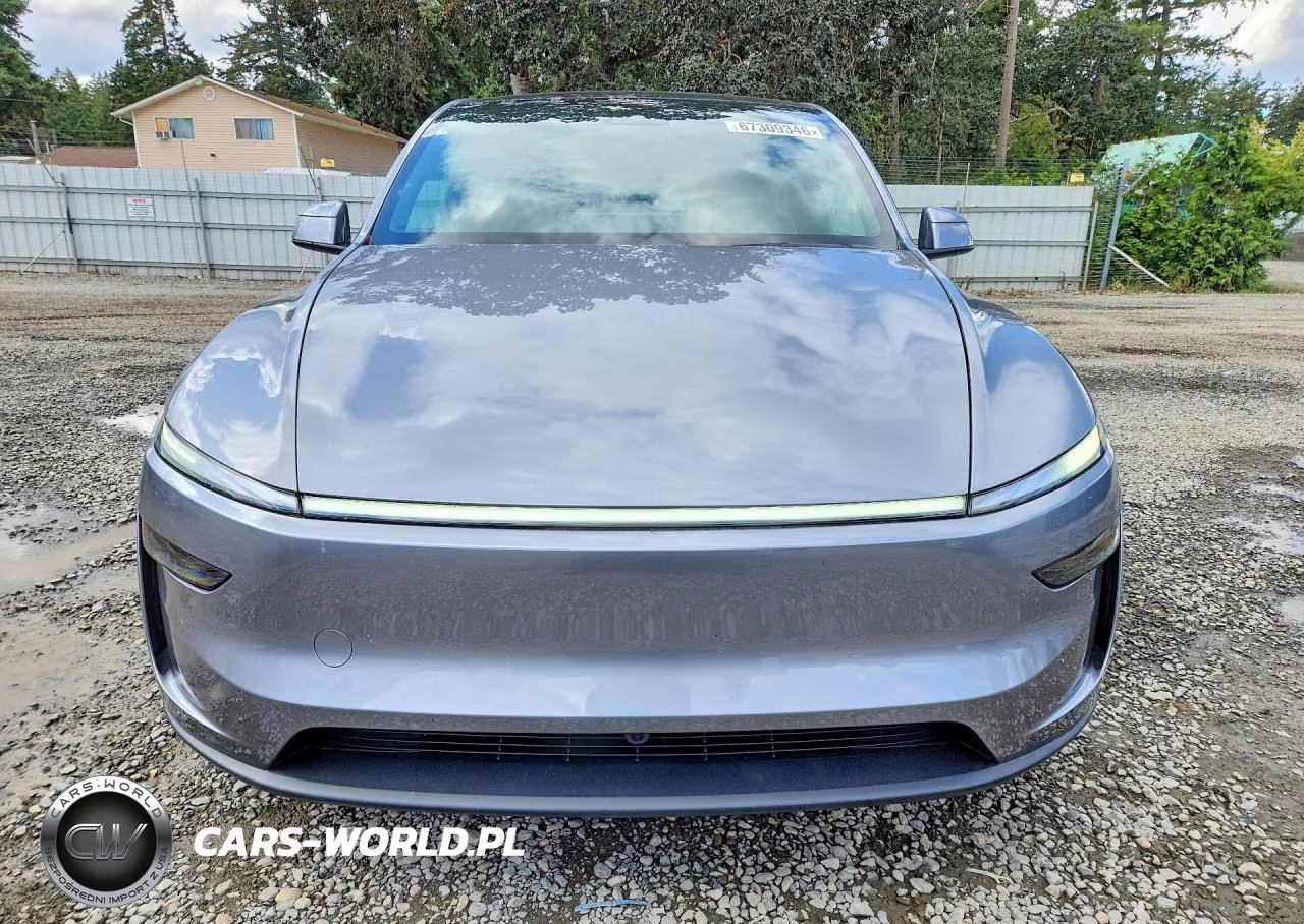 2026 Tesla Model Y VIN:7SAYGDEE1TF604594 - 5