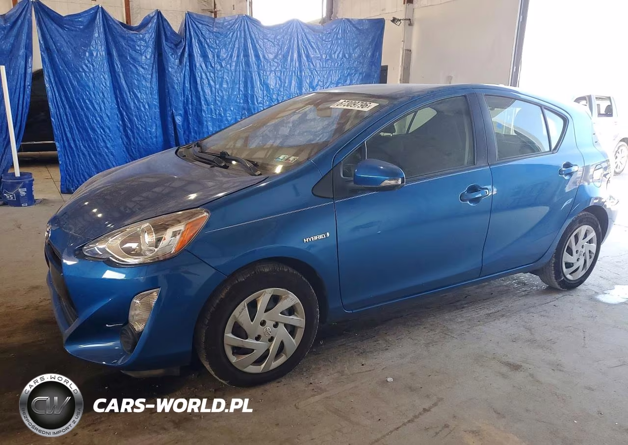 2015 Toyota Prius C Two