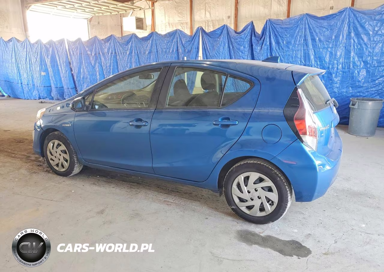 2015 Toyota Prius C Two VIN:JTDKDTB31F1106191 - 2