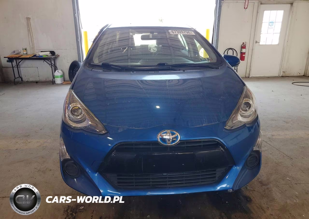 2015 Toyota Prius C Two VIN:JTDKDTB31F1106191 - 5