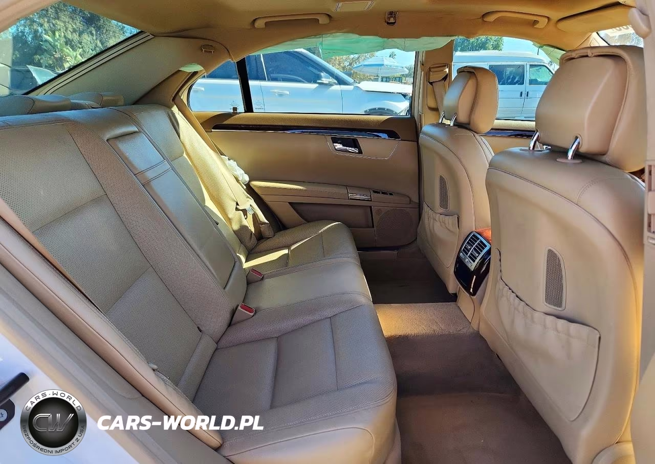 2011 Mercedes-Benz S 550 VIN:WDDNG7BB6BA379873 - 10