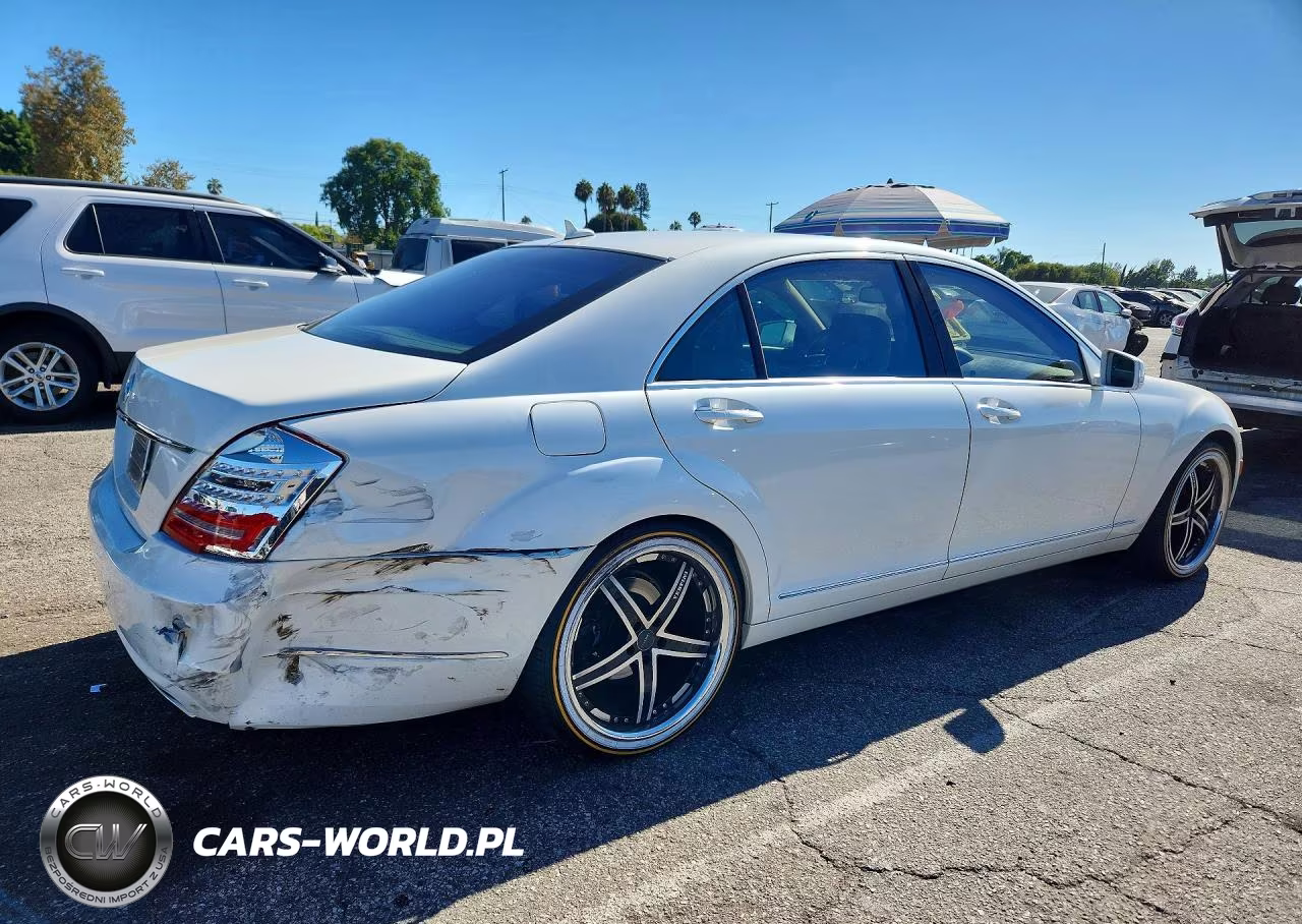 2011 Mercedes-Benz S 550 VIN:WDDNG7BB6BA379873 - 3