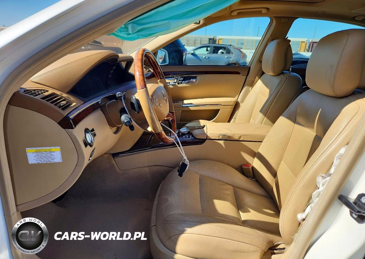 2011 Mercedes-Benz S 550 VIN:WDDNG7BB6BA379873 - 7