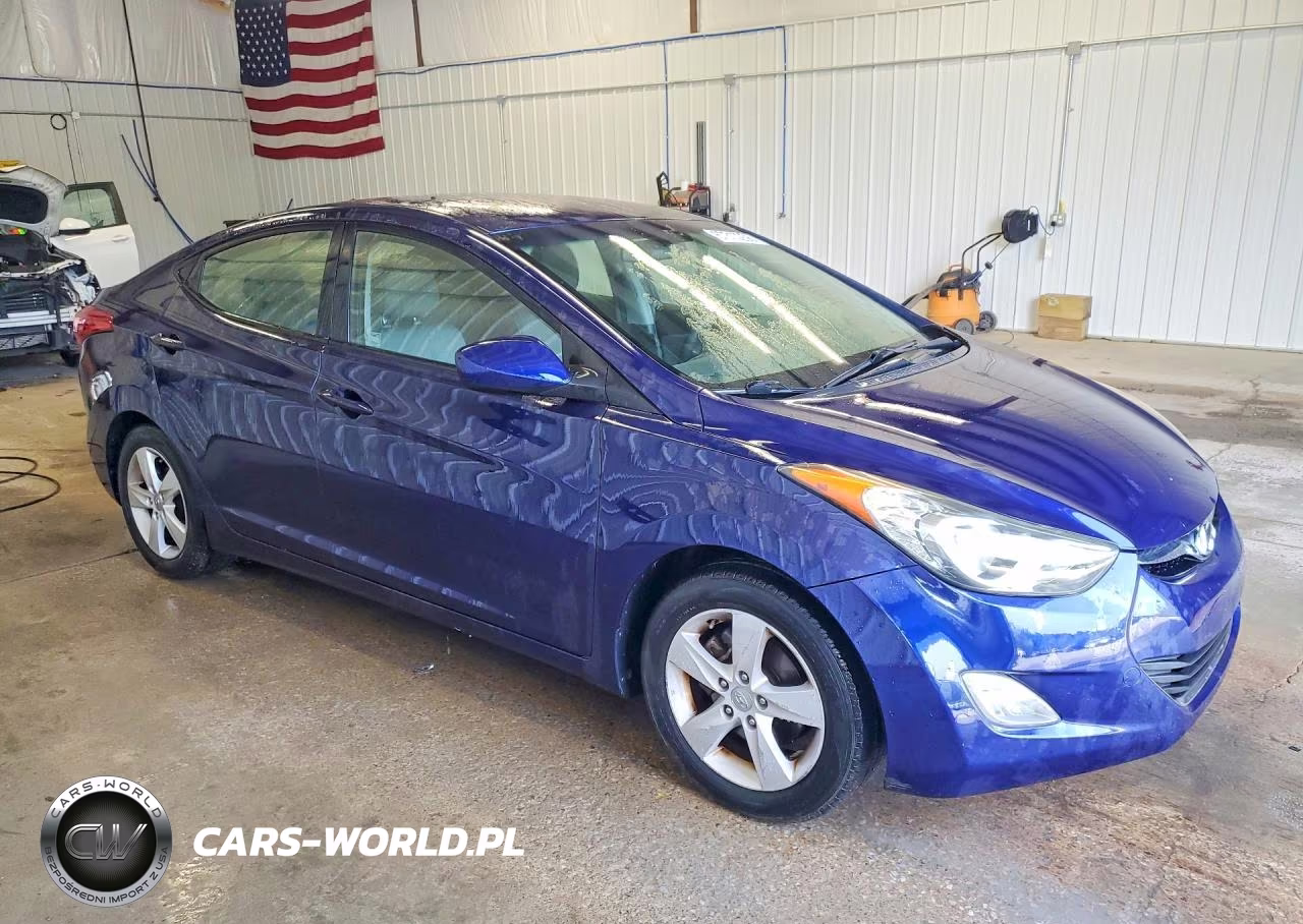 2012 Hyundai Elantra Gls VIN:5NPDH4AE9CH069255 - 4