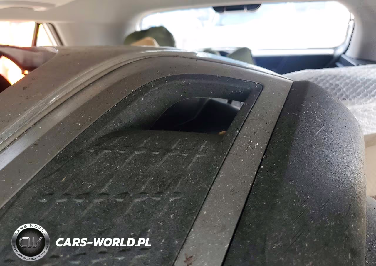 2023 Hyundai Venue Sel VIN:KMHRC8A35PU248796 - 10