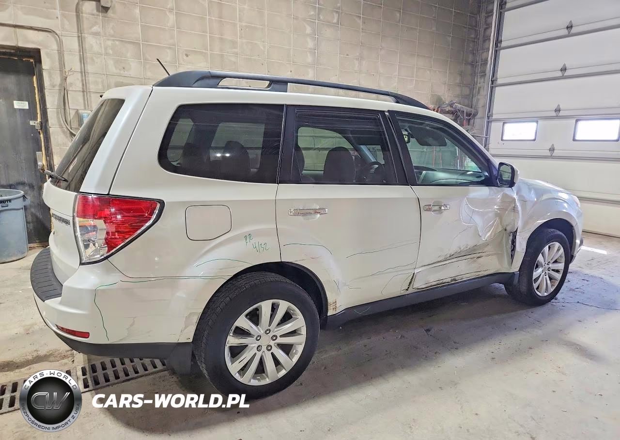 2012 Subaru Forester 2.5X Premium VIN:JF2SHBCC0CH407942 - 3