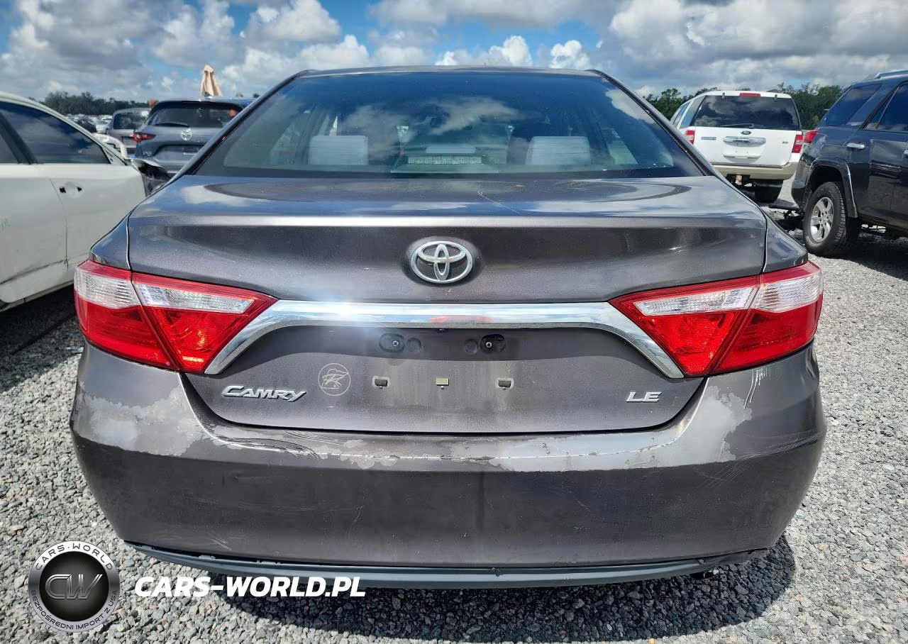 2016 Toyota Camry Le VIN:4T4BF1FK2GR526432 - 6
