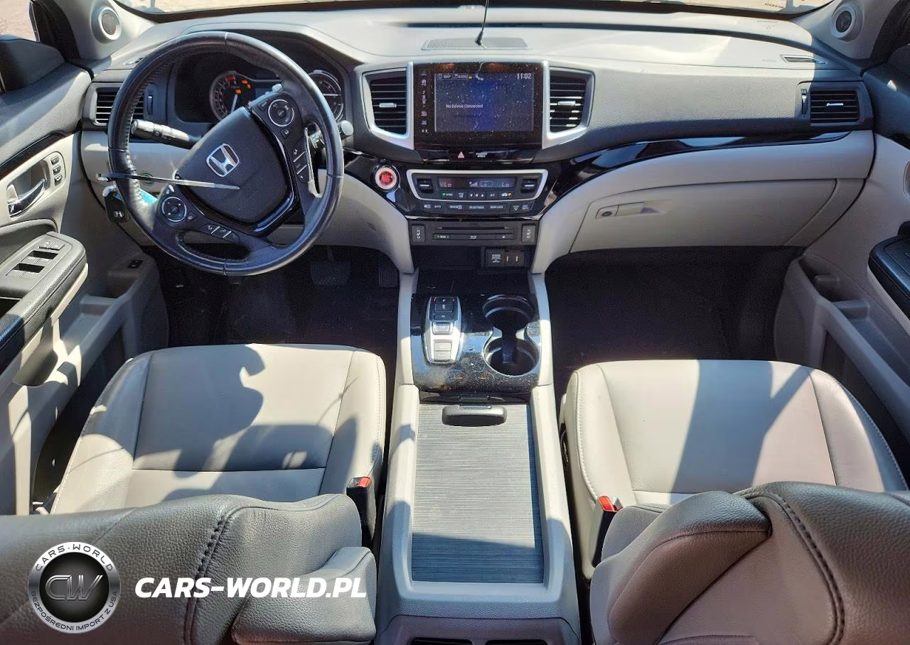 2017 Honda Pilot Touring VIN:5FNYF6H92HB041170 - 8