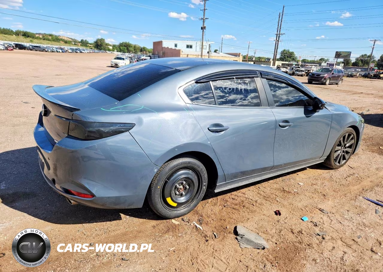 2023 Mazda 3 Preferred VIN:3MZBPBCM1PM360137 - 3