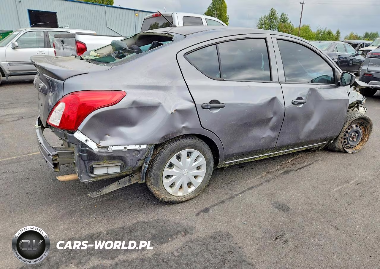 2017 Nissan Versa 1.6 S Plus VIN:3N1CN7AP6HL901572 - 3