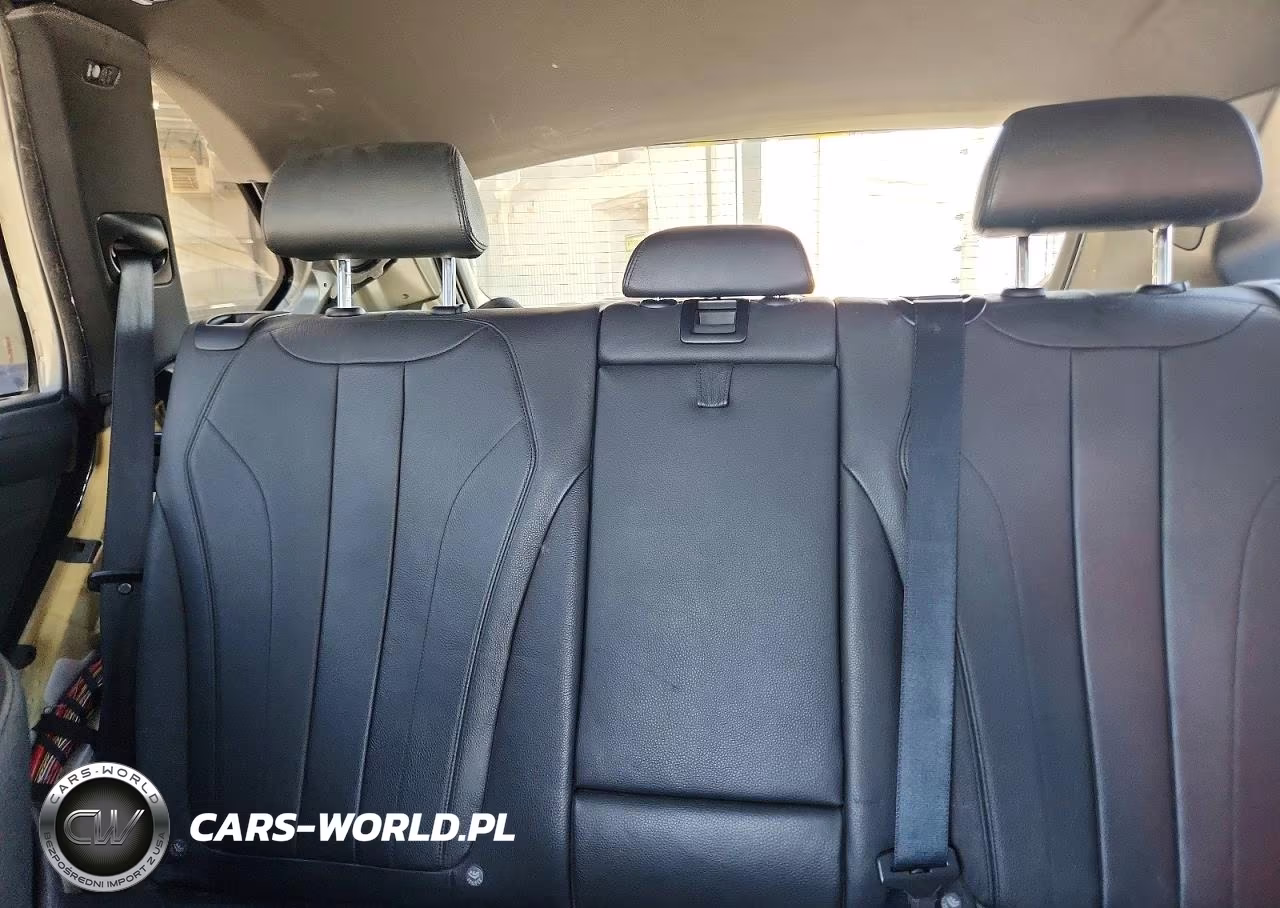 2016 BMW X5 xDrive50I VIN:5UXKR6C50G0J80095 - 10