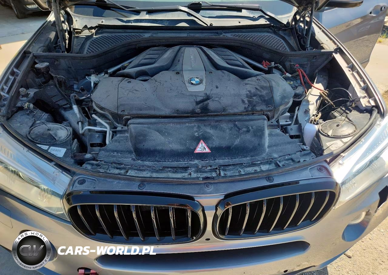 2016 BMW X5 xDrive50I VIN:5UXKR6C50G0J80095 - 12