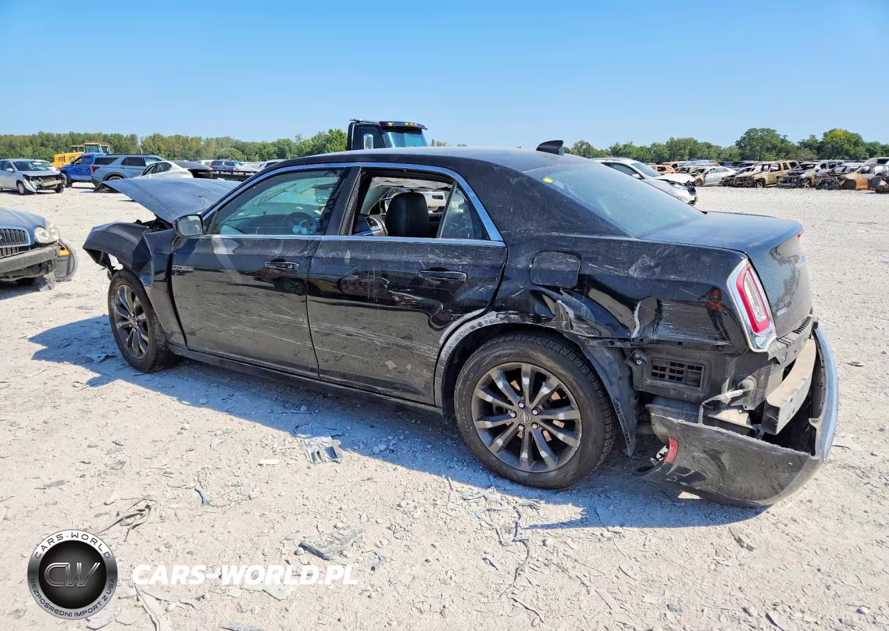 2015 Chrysler 300 Limited VIN:2C3CCARG8FH842376 - 2