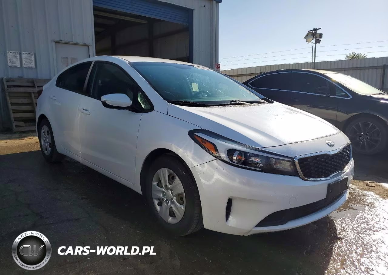 2018 Kia Forte Lx VIN:3KPFL4A71JE247072 - 4