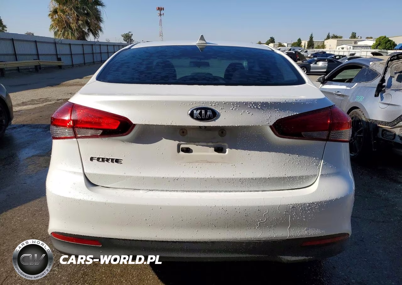 2018 Kia Forte Lx VIN:3KPFL4A71JE247072 - 6