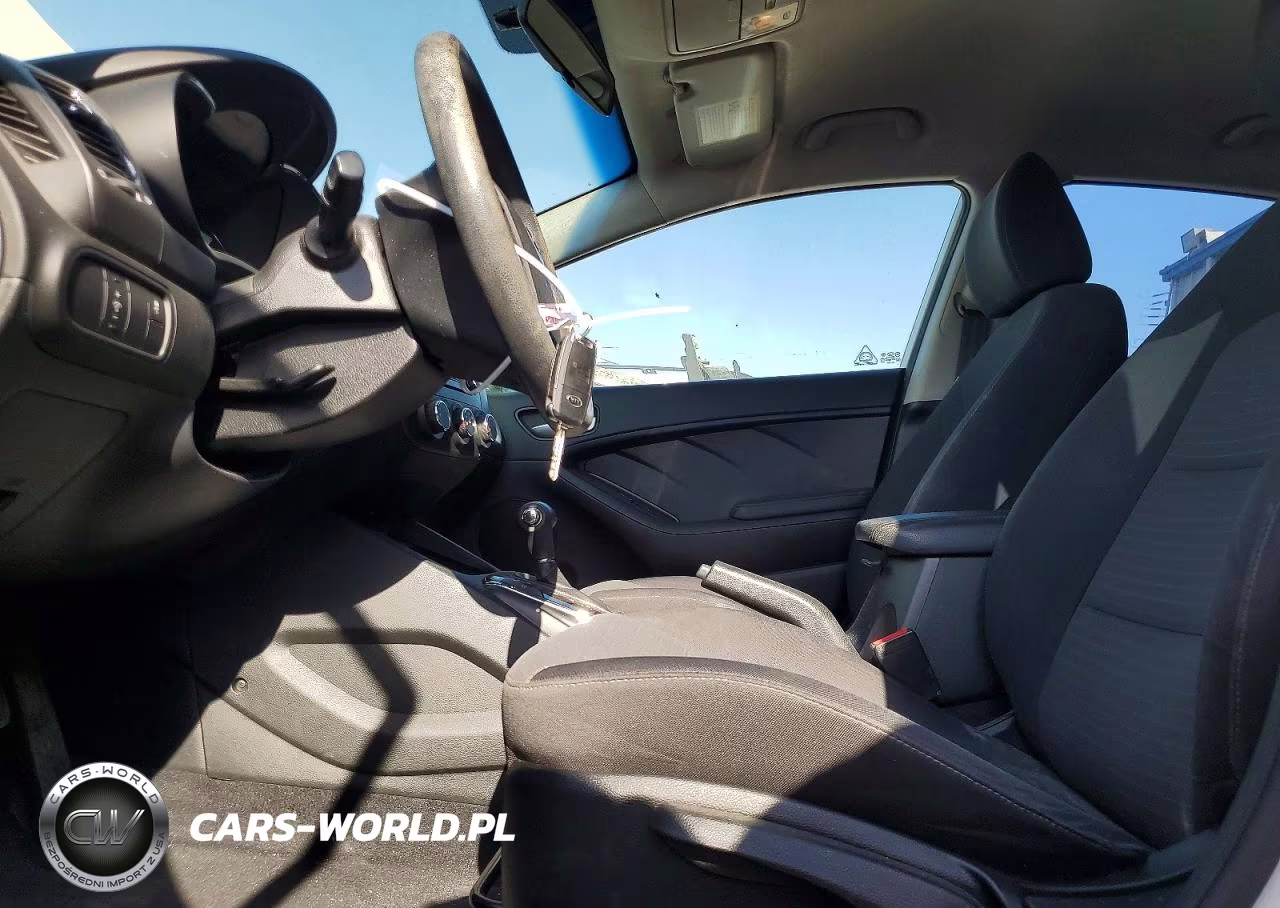 2018 Kia Forte Lx VIN:3KPFL4A71JE247072 - 7