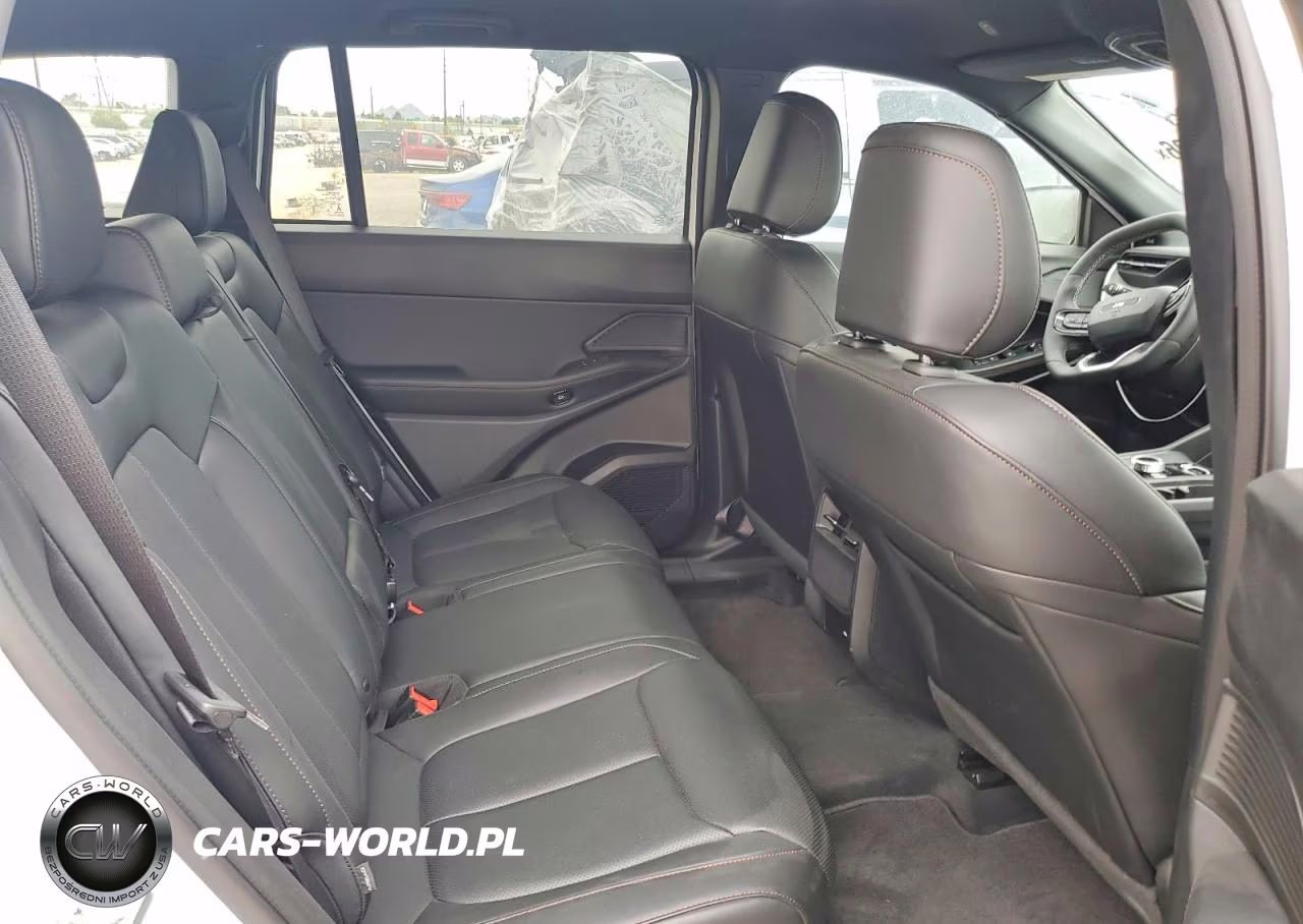 2026 Jeep Gr Cheroke VIN:3C4PJMB20TT157312 - 10