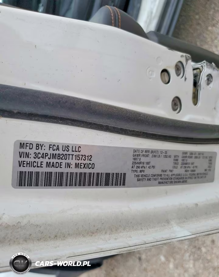 2026 Jeep Gr Cheroke VIN:3C4PJMB20TT157312 - 12