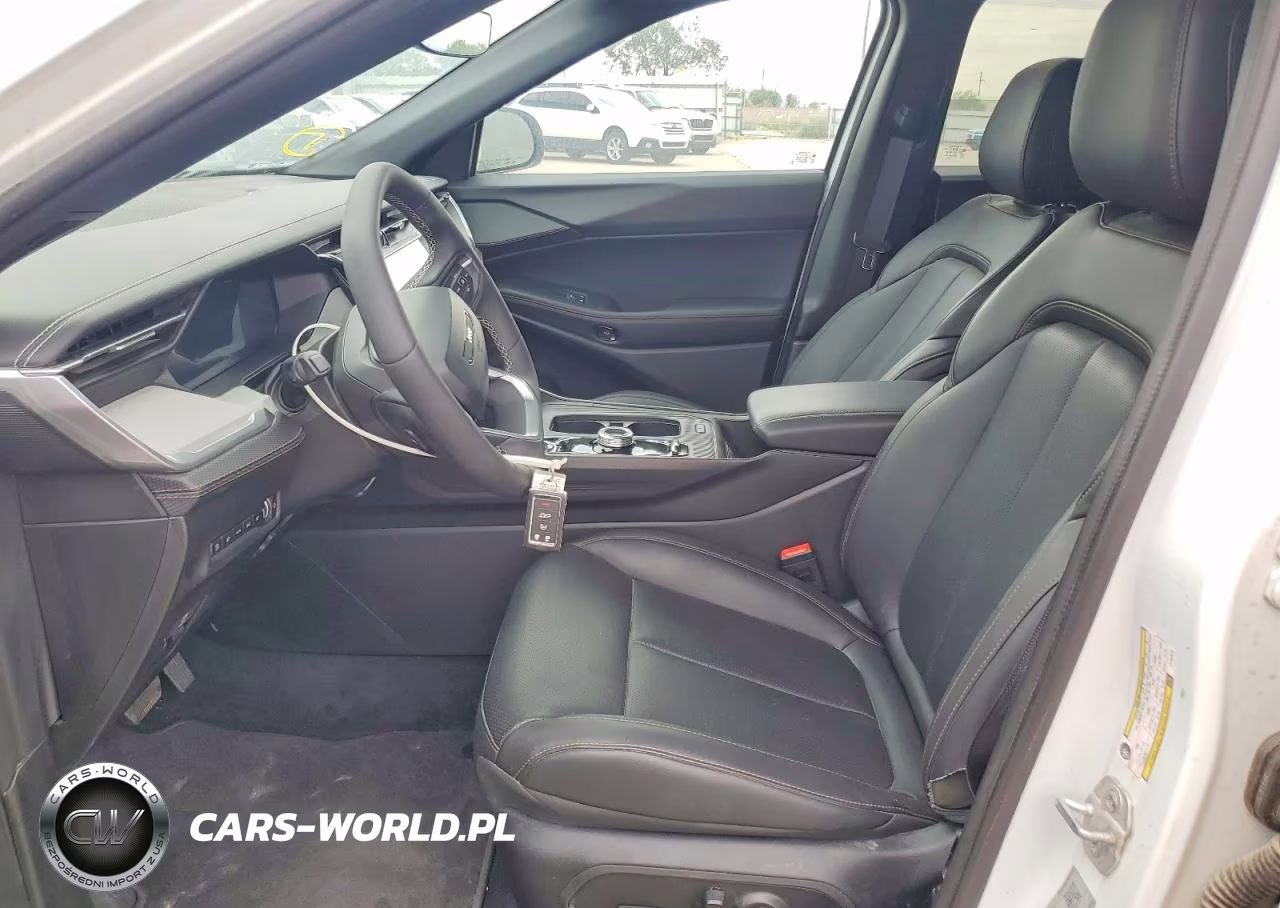2026 Jeep Gr Cheroke VIN:3C4PJMB20TT157312 - 7