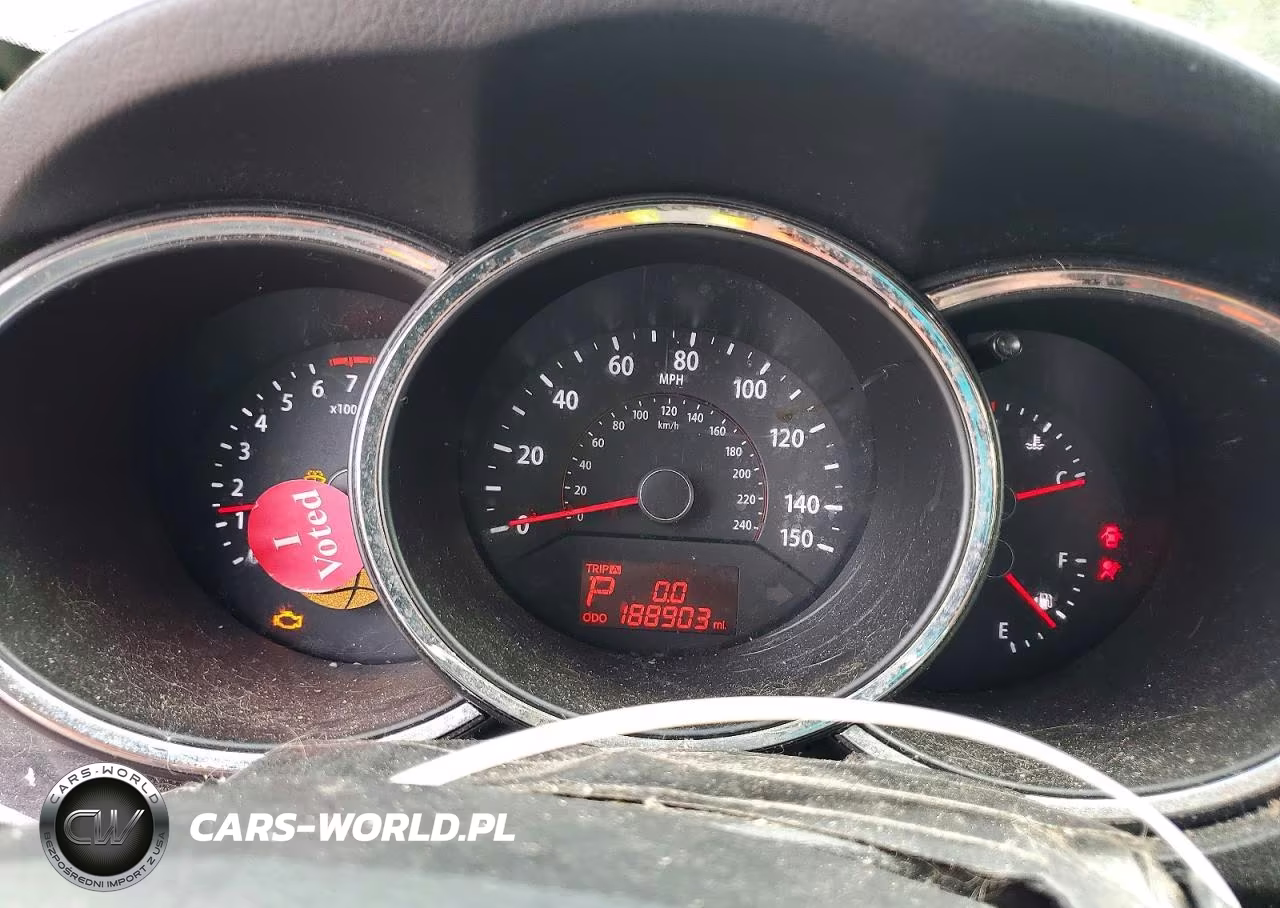 2013 Kia Sorento Lx VIN:5XYKT3A17DG379362 - 9
