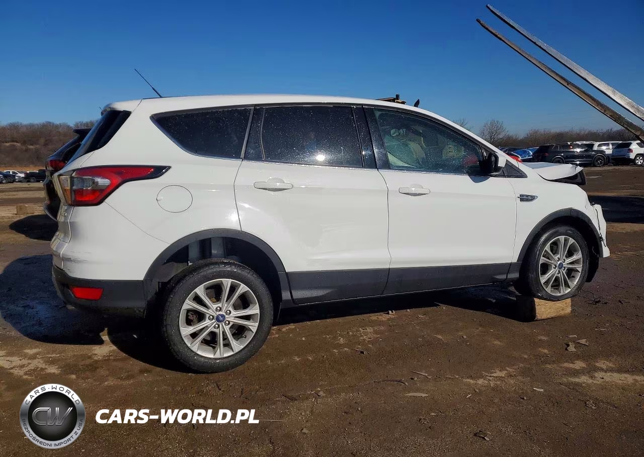 2017 Ford Escape Se VIN:1FMCU0GD5HUB82420 - 3