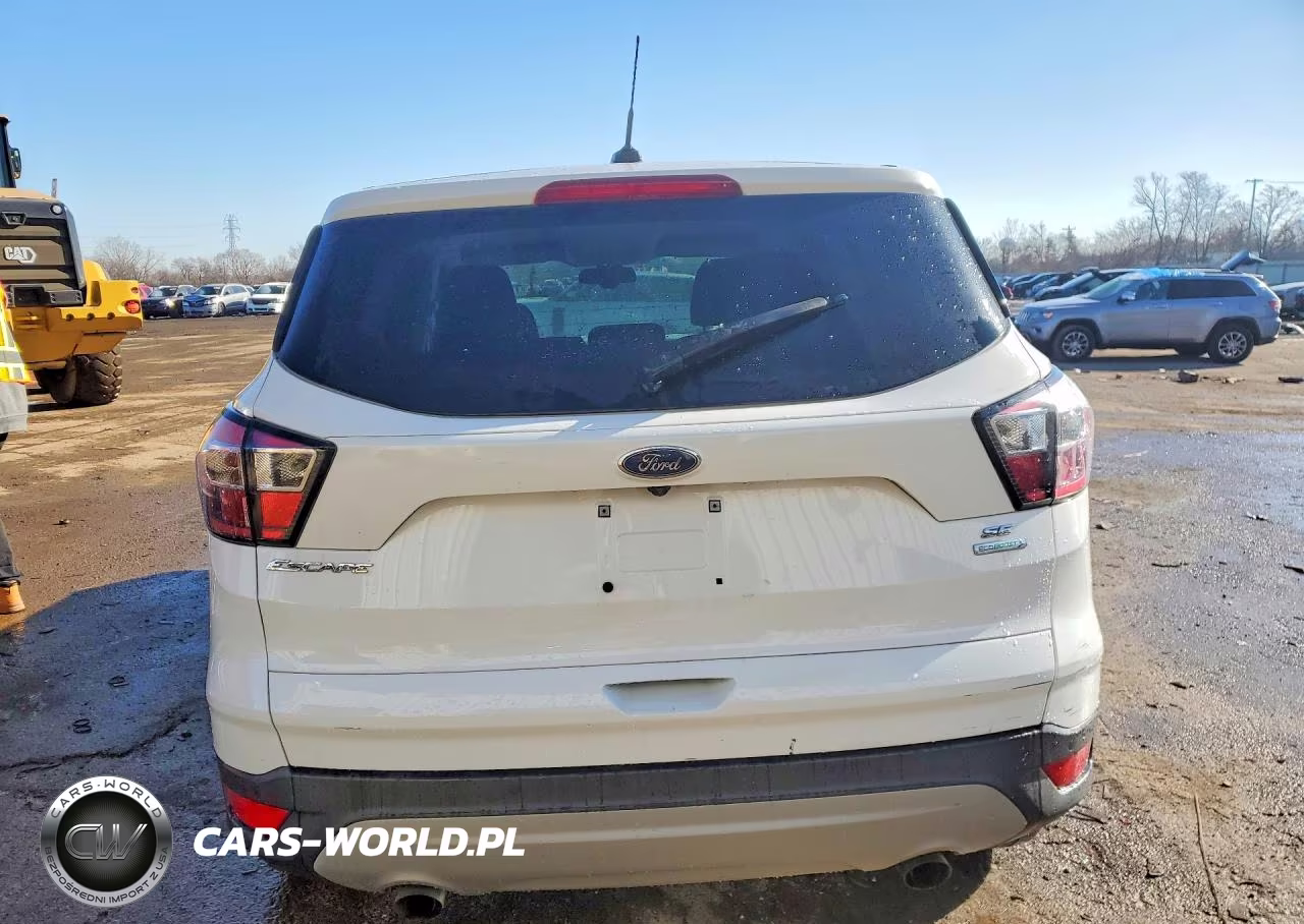 2017 Ford Escape Se VIN:1FMCU0GD5HUB82420 - 6