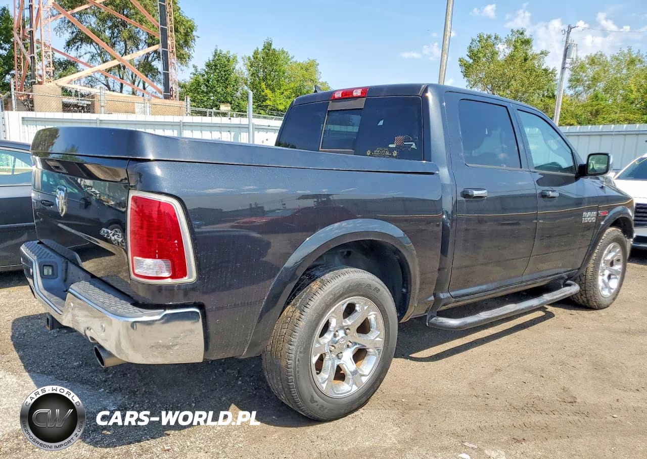 2016 Ram 1500 Laramie VIN:1C6RR7NM7GS140022 - 3