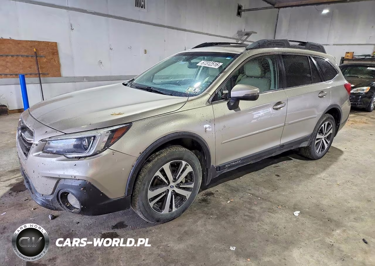 2018 Subaru Outback 3.6R Limited VIN:4S4BSENC6J3330921 - 1