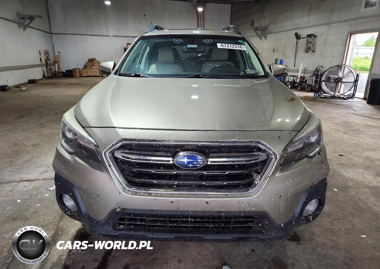 2018 Subaru Outback 3.6R Limited VIN:4S4BSENC6J3330921 - 5
