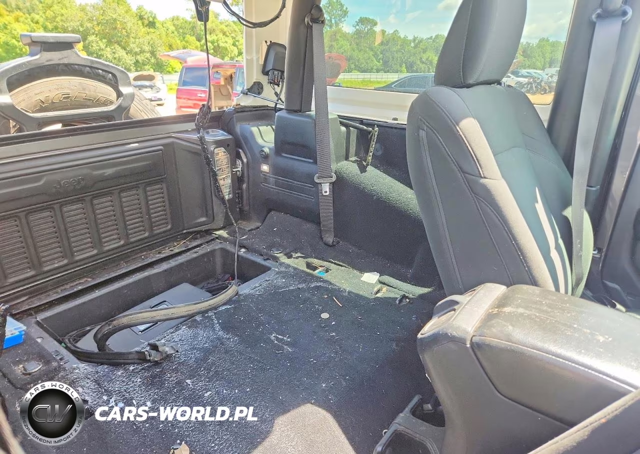 2018 Jeep Wrangler Sport VIN:1C4GJXAN0JW327169 - 10