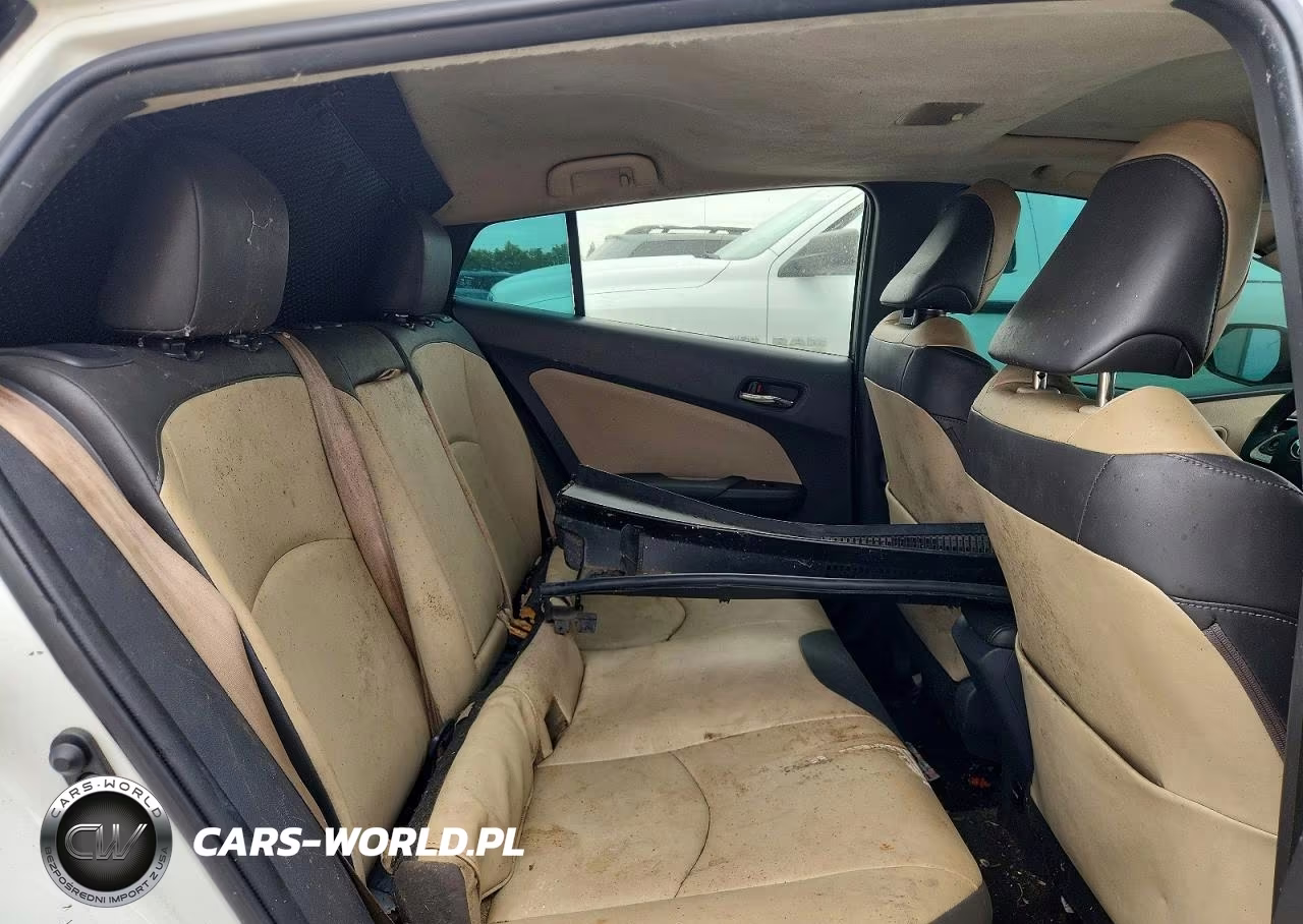 2016 Toyota Prius Four VIN:JTDKARFU2G3004726 - 10