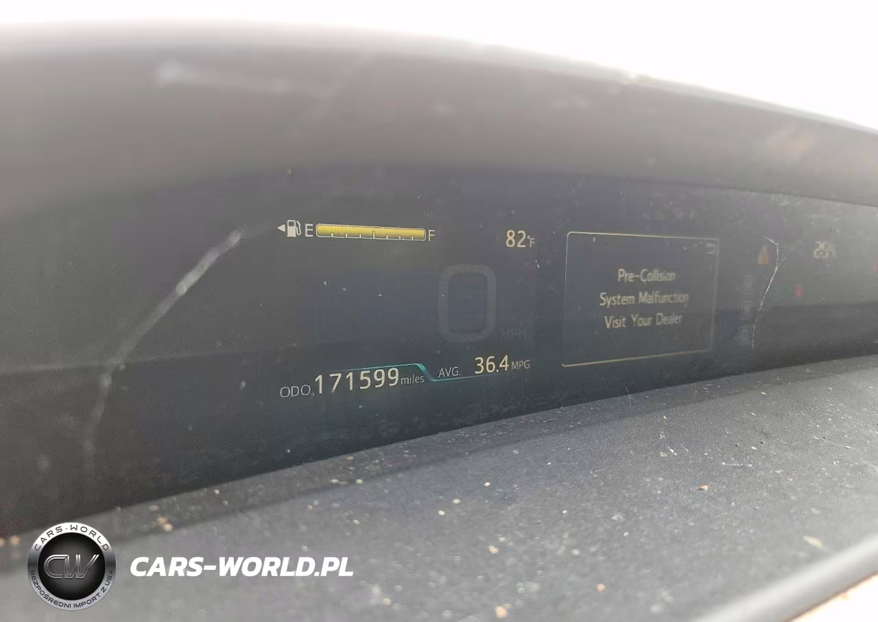 2016 Toyota Prius Four VIN:JTDKARFU2G3004726 - 9