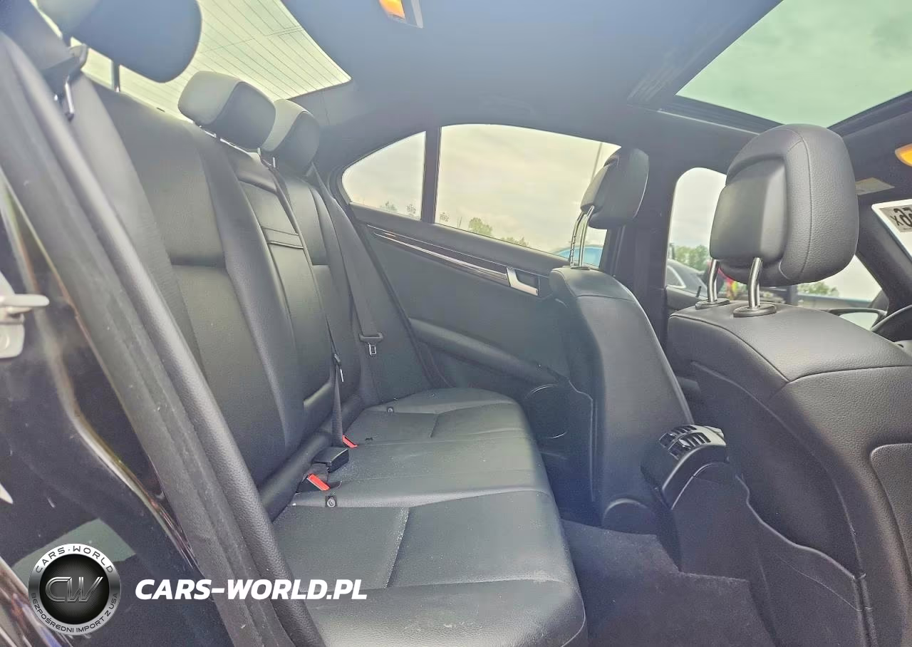 2012 Mercedes-Benz C 300 4Matic VIN:WDDGF8BB0CA612603 - 10