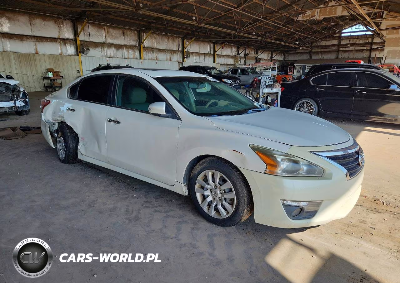 2013 Nissan Altima 2.5 VIN:1N4AL3AP2DC183033 - 4