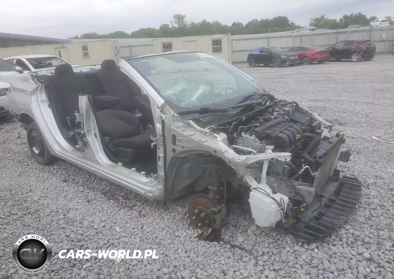 2015 Nissan Sentra S VIN:3N1AB7AP3FY372842 - 4