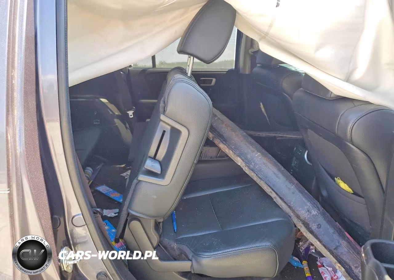2015 Honda Pilot Touring VIN:5FNYF4H93FB070307 - 11