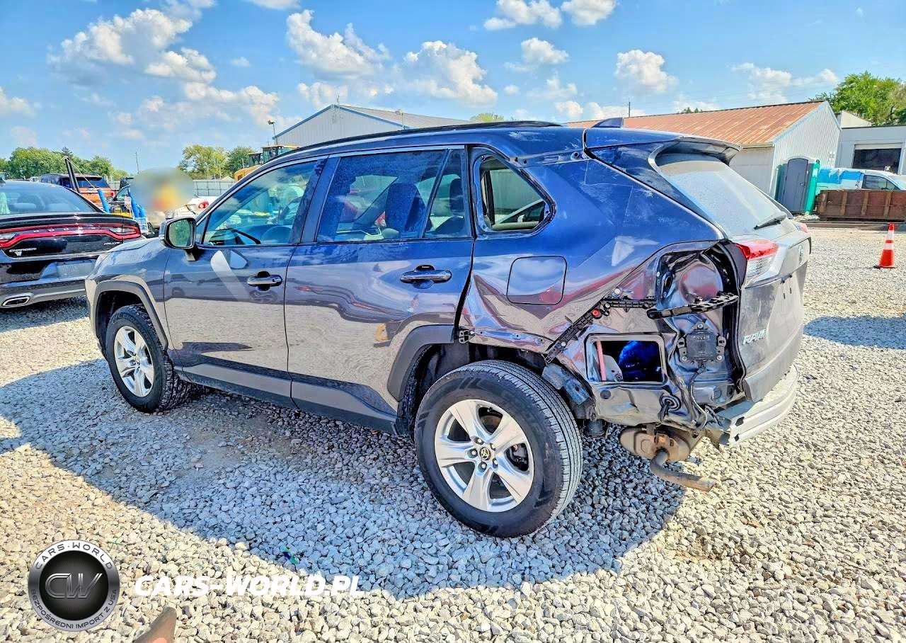 2021 Toyota Rav4 Xle VIN:2T3P1RFV1MC245251 - 2