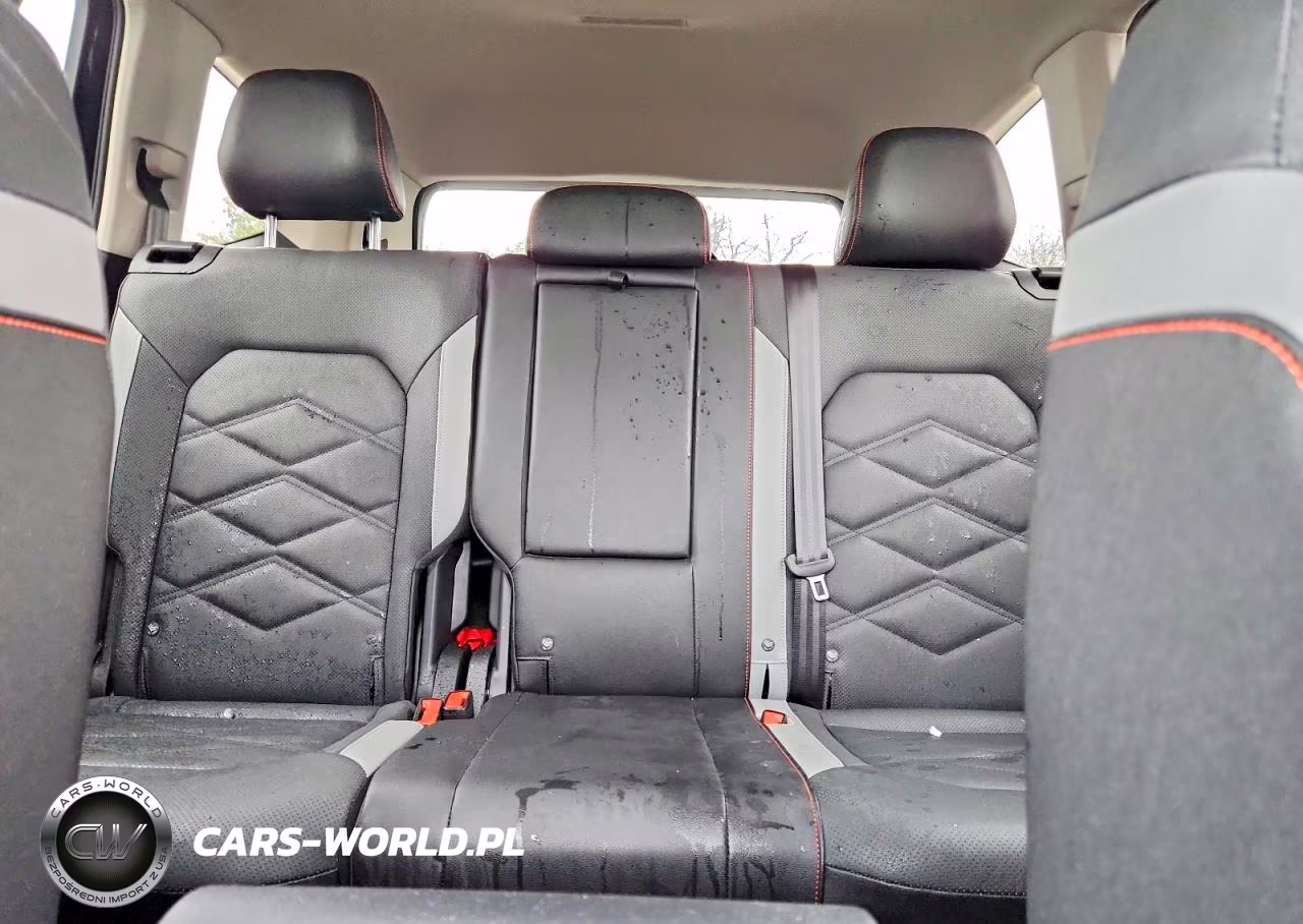 2025 Volkswagen Atlas Peak Edition Se VIN:1V2CR2CA8SC549285 - 10