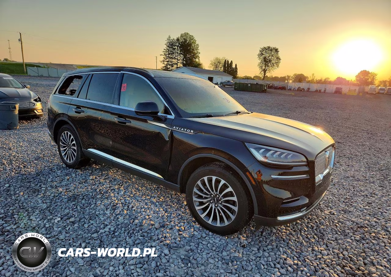 2023 Lincoln Aviator VIN:5LM5J6XC0PGL16952 - 4