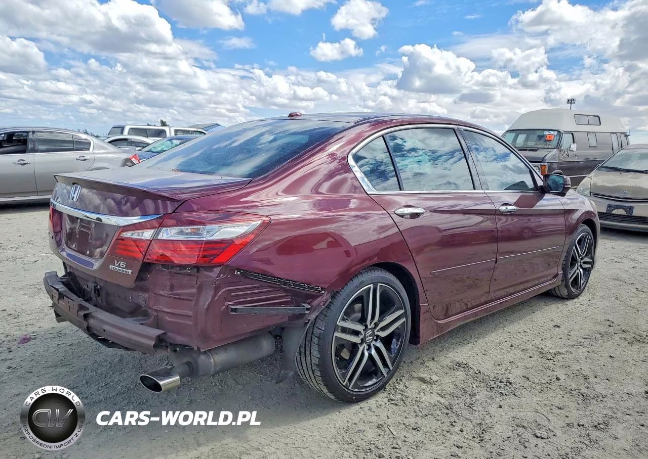 2017 Honda Accord Touring VIN:1HGCR3F98HA041428 - 3