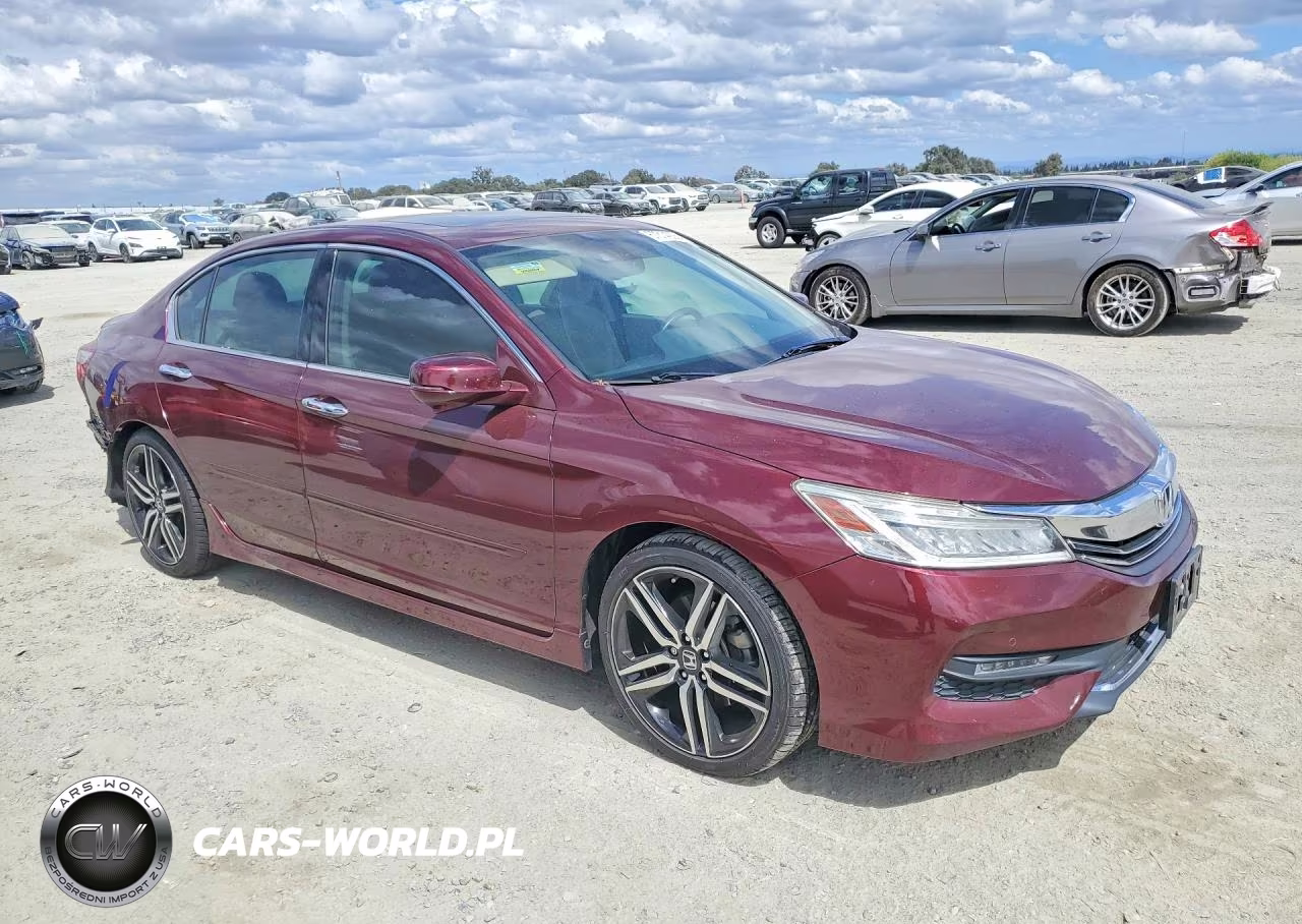 2017 Honda Accord Touring VIN:1HGCR3F98HA041428 - 4