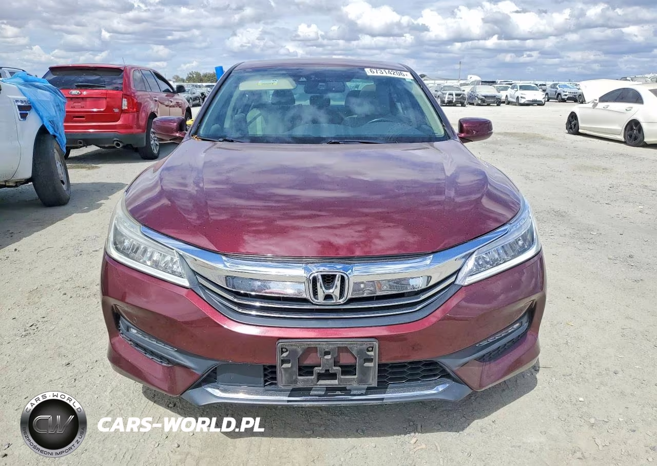 2017 Honda Accord Touring VIN:1HGCR3F98HA041428 - 5