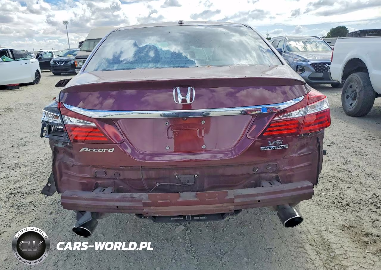 2017 Honda Accord Touring VIN:1HGCR3F98HA041428 - 6