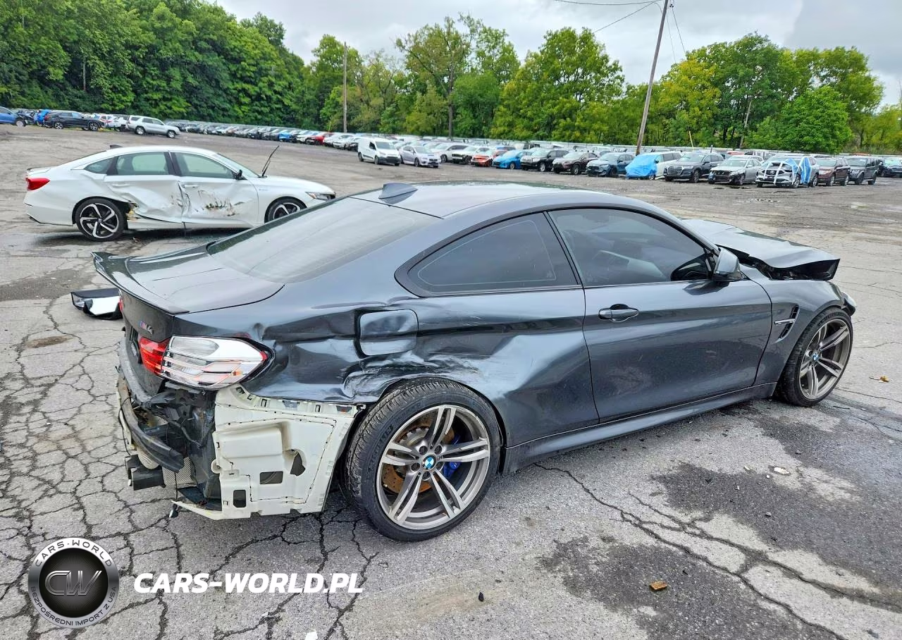 2016 BMW M4 VIN:WBS3R9C59GK336154 - 3