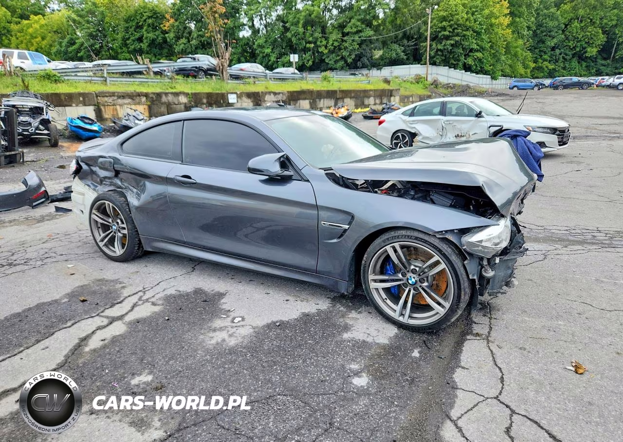 2016 BMW M4 VIN:WBS3R9C59GK336154 - 4